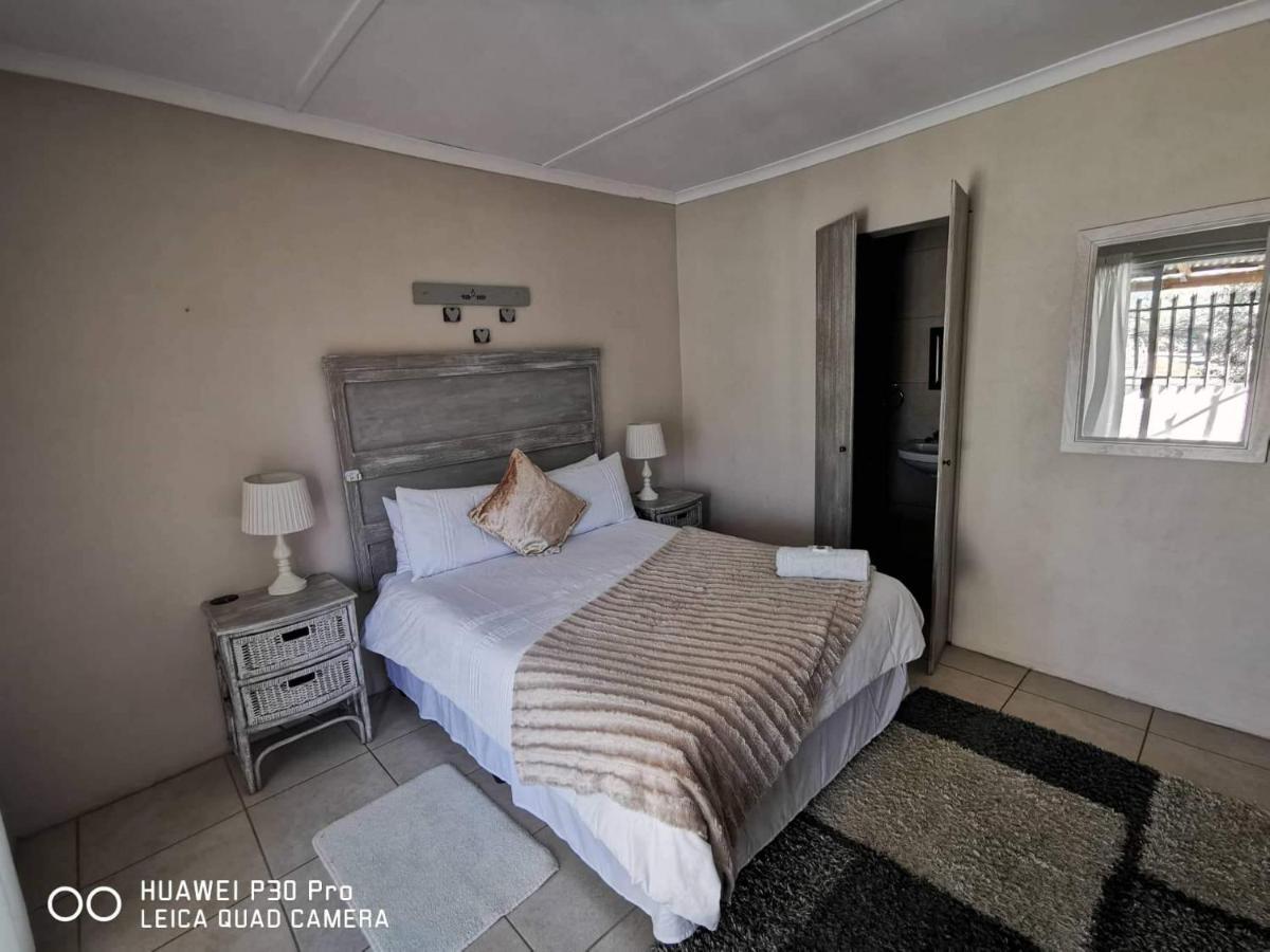 Akkerdam Bed And Breakfast Calvinia Exterior photo